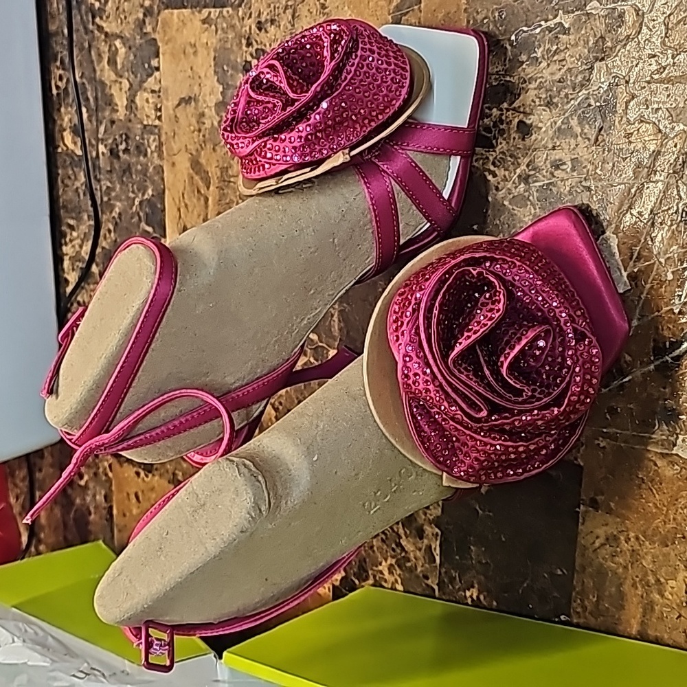 Gianni Bini pink Iman heels